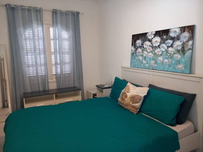 Entire apartment, Holiday Apartment 'Playa Honda Holiday Home' with Shared Garden, Balcony & Wi-Fi in Honda Beach, San Bartolomé