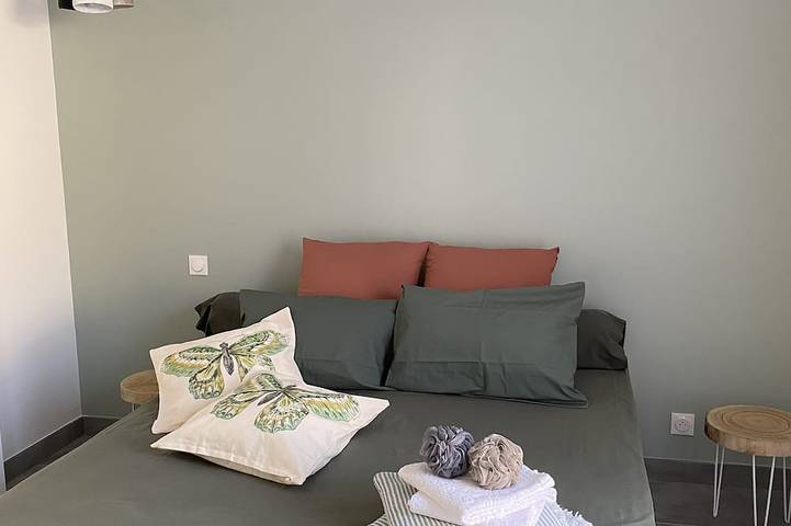 Location de vacances pour 4 personnes, avec jardin et terrasse dans Hourtin Plage - 3