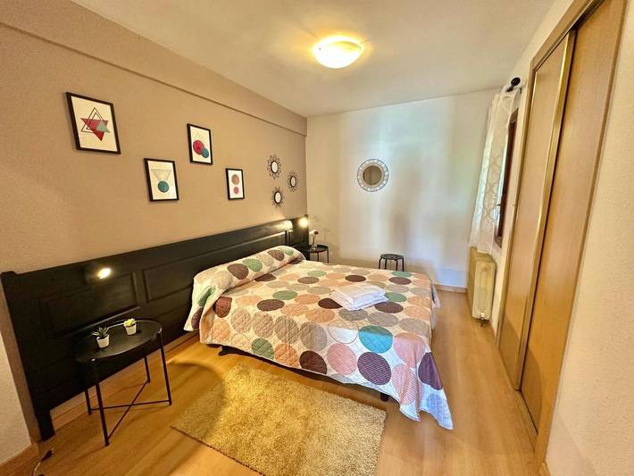Gîte pour 4 personnes, avec vue ainsi que piscine et balcon dans Formigal - 3