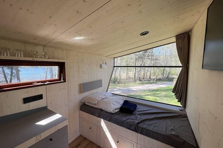 Sustainable & stylish - Overnight stay in the Green Tiny Sleep Space at Lake Salem in Salem (Herzogtum-Lauenburg), Naturpark Lauenburgische Seen