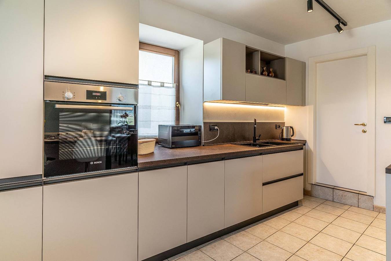 Entire apartment, Al Borgo, Taio Ospitar in Taio, Predaia