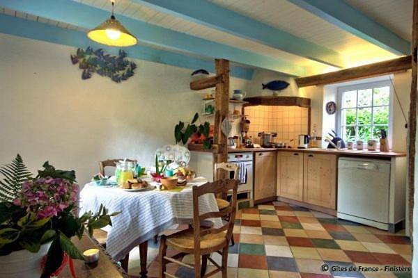 Location de vacances pour 5 personnes, avec jardin et vue à Plouguin - 4