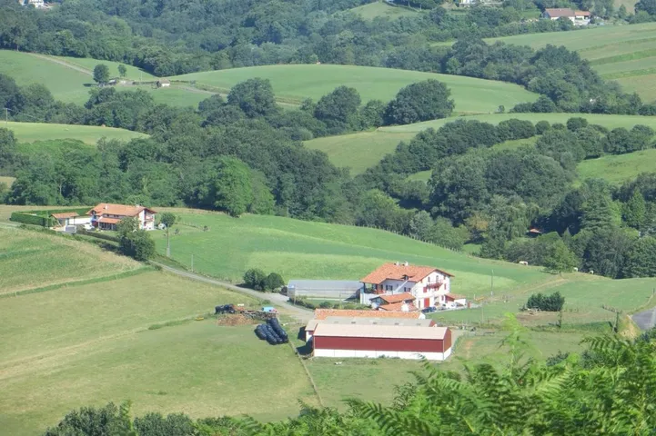 Apartamento de vacaciones para 4 personas, con vistas y jardín - 1