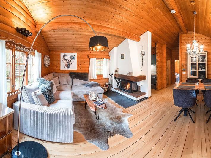 Ferienwohnung für 4 Personen, mit Balkon/Terrasse und Terrasse sowie Sauna in Willingen