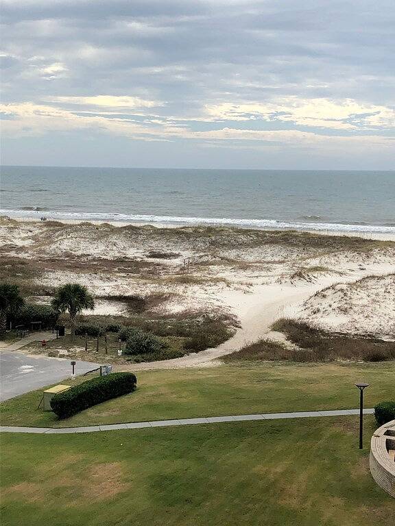 Vacation rental for 6 people, with hot tub and yard as well as sauna and pool in Fort Morgan