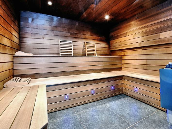 Location de vacances pour 15 personnes, avec jardin et piscine ainsi que terrasse et sauna dans Dochamps - 4