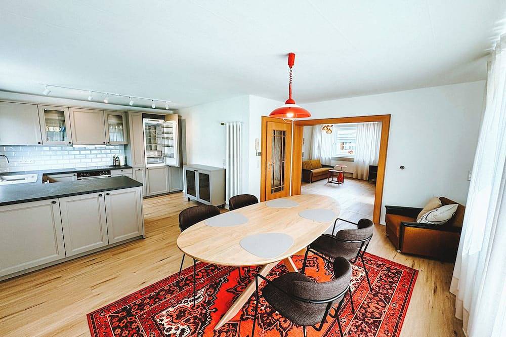 Ganze Wohnung, Neu: Großzügige Suite mit eigener Terrasse | 10 min von Rothenburg ob der Tauber in Schrozberg, Taubertal