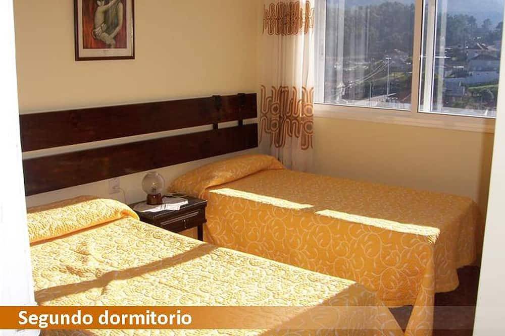 Apartamento entero, Apartamento Baiona con vistas espectaculares a primera línea de mar. in Baiona, Rias Baixas