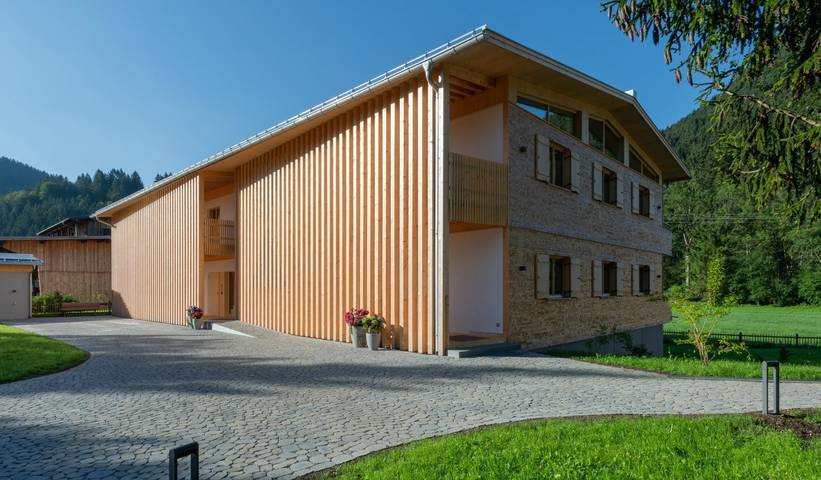 Ferienwohnung für 4 Personen, mit Balkon und Whirlpool sowie Terrasse und Garten in Bad Hindelang - 3