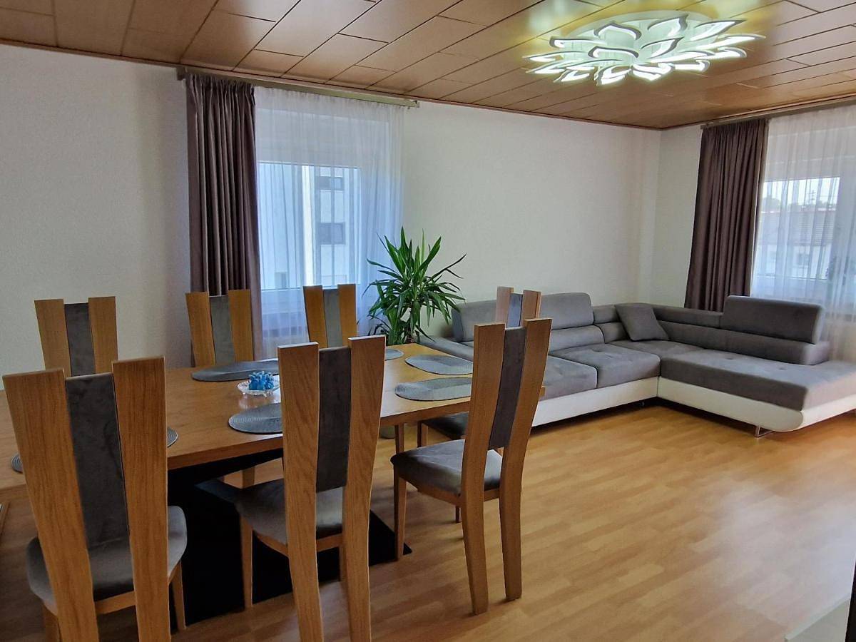 Ganze Wohnung, Two-Bedroom Apartment in Bad Rappenau, Kraichgau