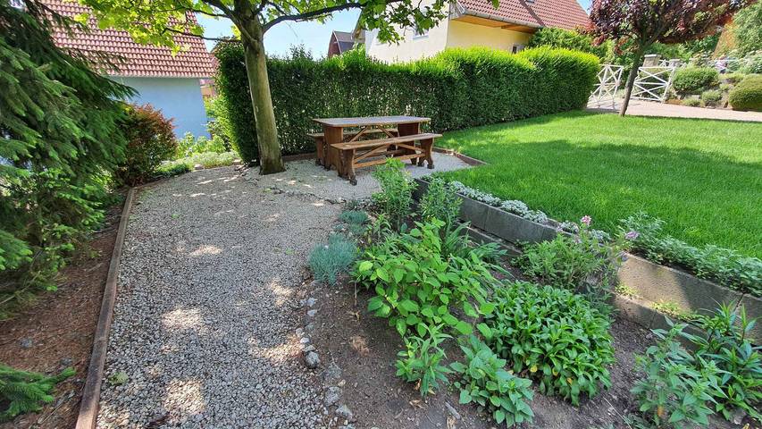 Ganze Ferienwohnung, Ferienwohnung mit anspruchsvoller Einrichtung in Fonjod, Plattensee Südufer