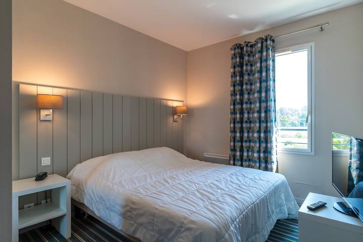 Gîte pour 4 personnes, avec balcon ainsi que jardin et piscine à Concarneau - 4