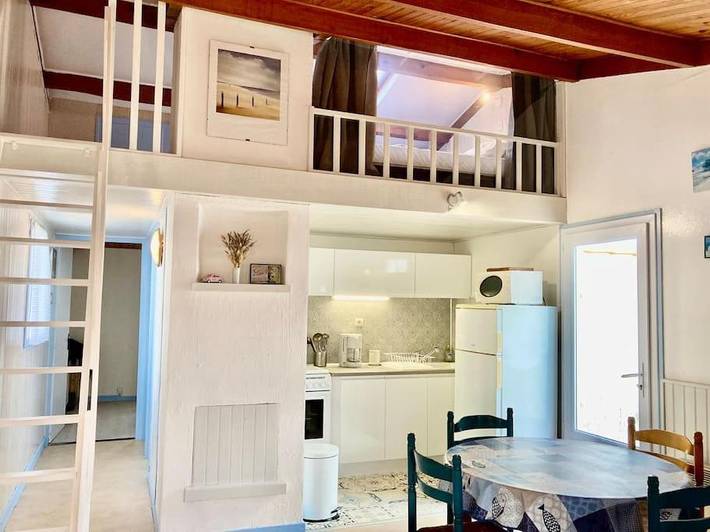 Gîte pour 4 personnes, avec terrasse ainsi que jardin et piscine dans Vendee Miniature Bretignolles Sur Mer