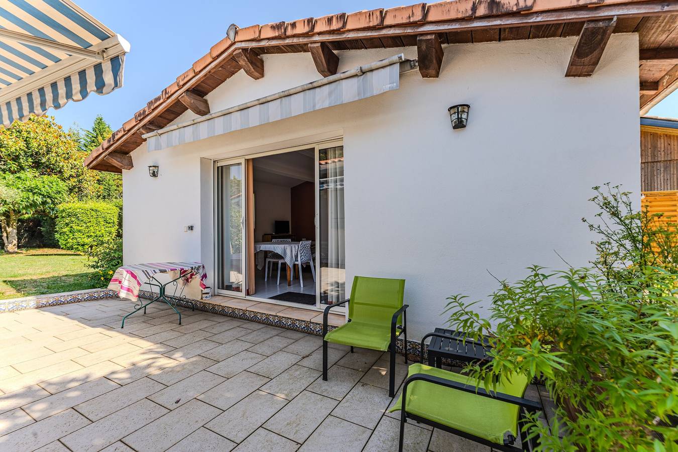 Studio entier, Studio « Le Du Bassin d’Arcachon » avec terrasse privée, jardin privé et Wi-Fi in Gujan-Mestras, Région d'Arcachon