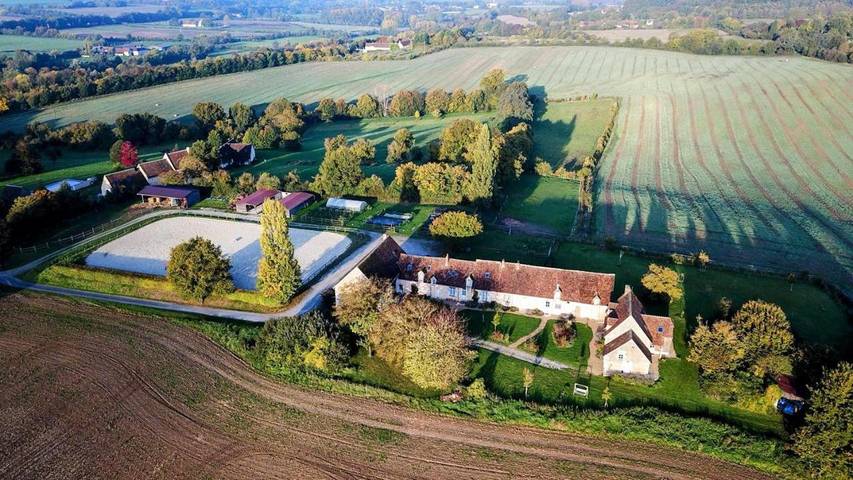 Gîte pour 2 personnes, avec jardin ainsi que terrasse et vue à Boissy-Maugis