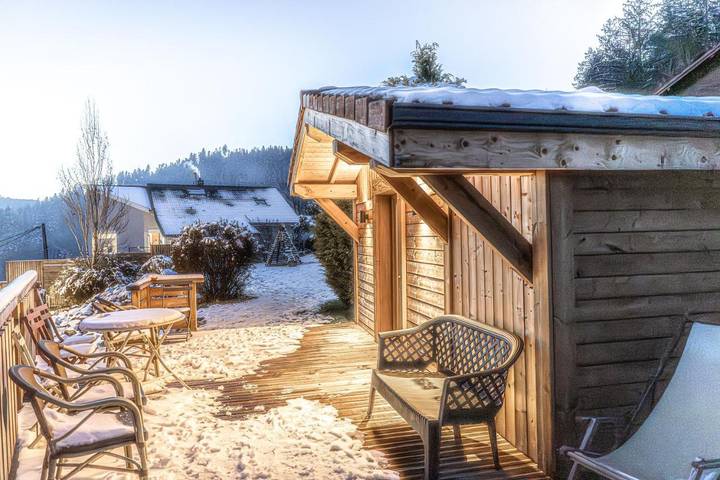 Gîte pour 14 personnes, avec piscine et jacuzzi ainsi que sauna et jardin à Cleurie - 2