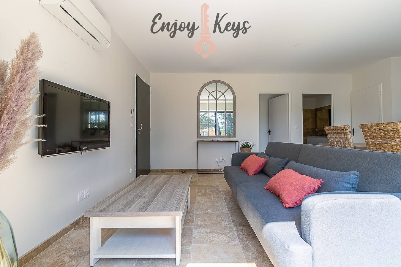 Casa vacacional 'La Volière Du Pesquier' con piscina compartida, Wi-Fi y aire acondicionado in Pélissanne, Region de Aix-en-Provence