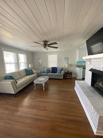 Vacation House for 9 Guests in Cherry Grove Beach, North Myrtle Beach, Picture 4