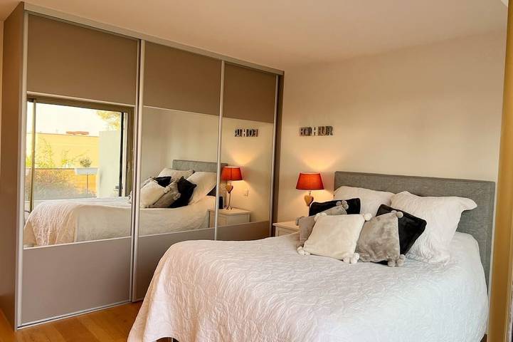 Appartamento intero, Appartamento con piscina vicino al mare Costa Azzurra: tra Cannes, Nizza& Monaco in Cagnes-sur-Mer, Costa mediterranea (Francia)