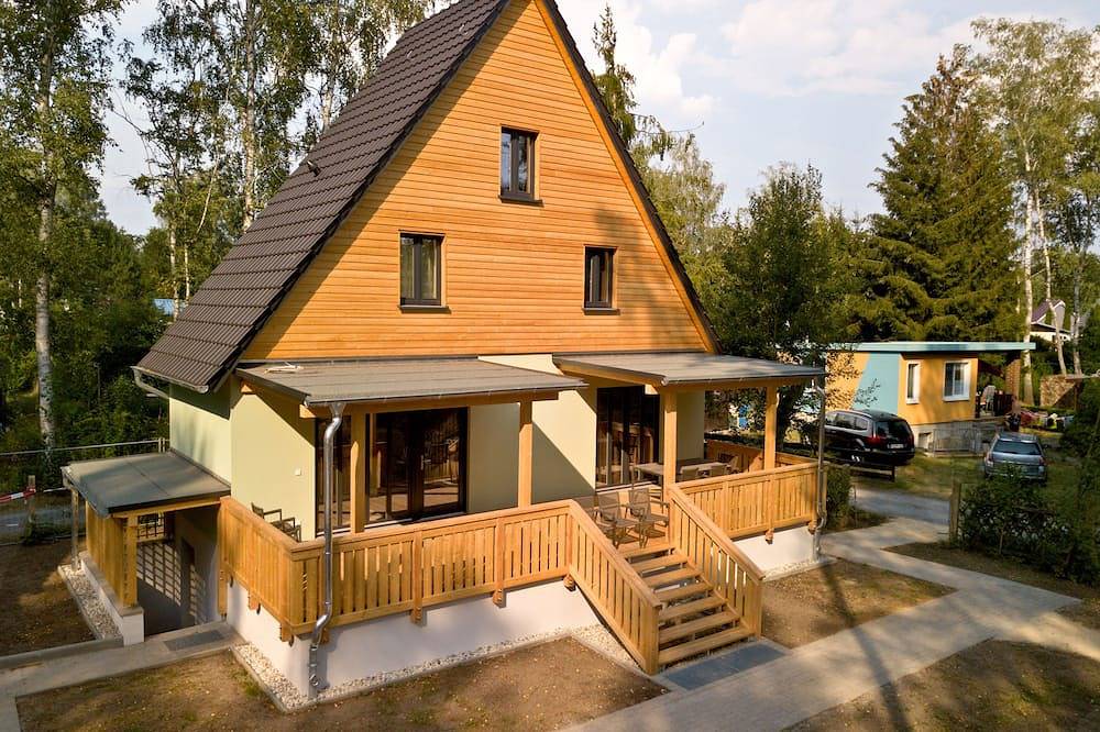 Lauch3.de - grünes Ferienhaus am See in Plessa, Naturpark niederlausitzer heidelandschaft (Brandenburg)