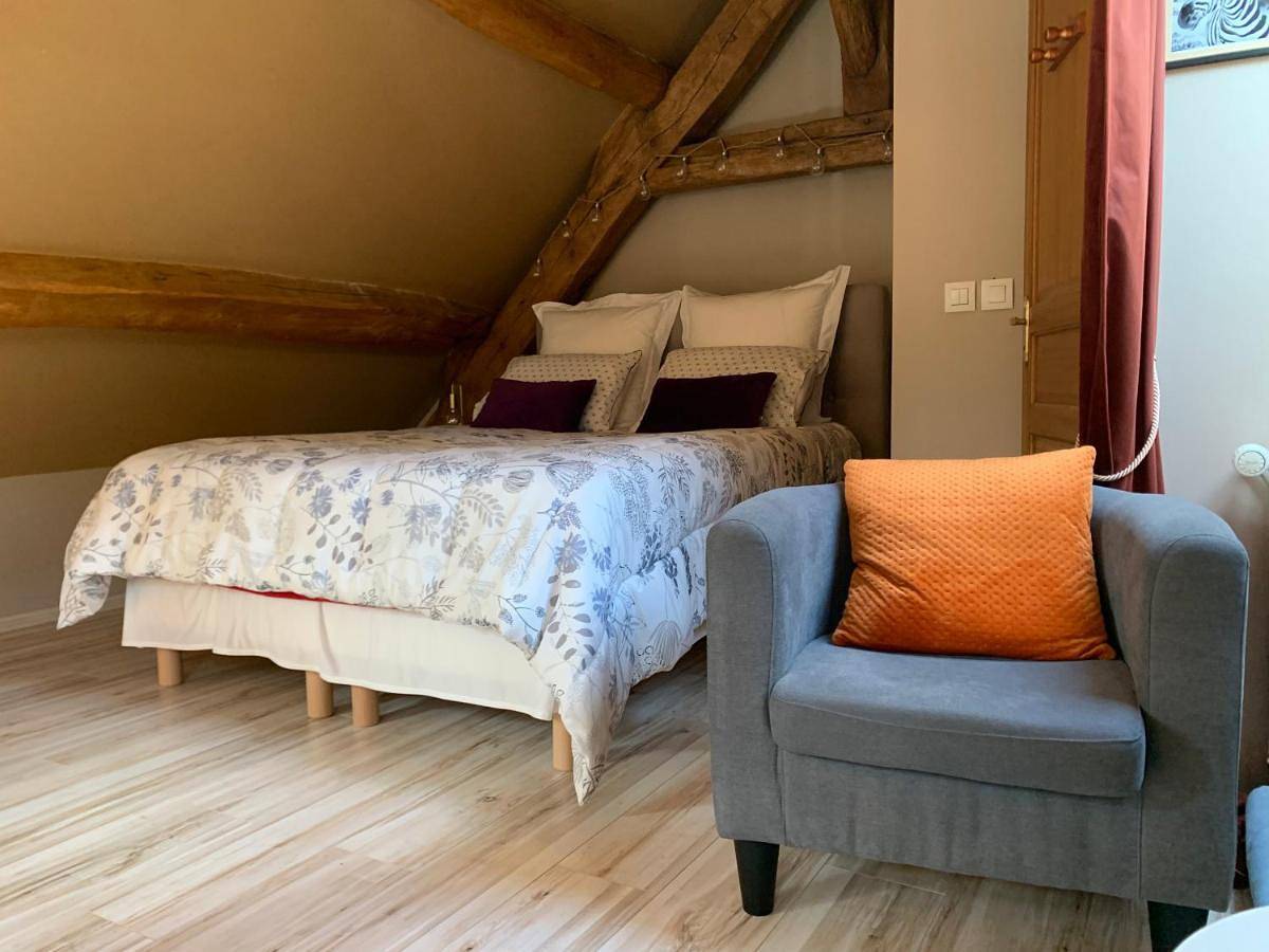 Appartement entier, One-Bedroom Apartment in Saintines, Oise