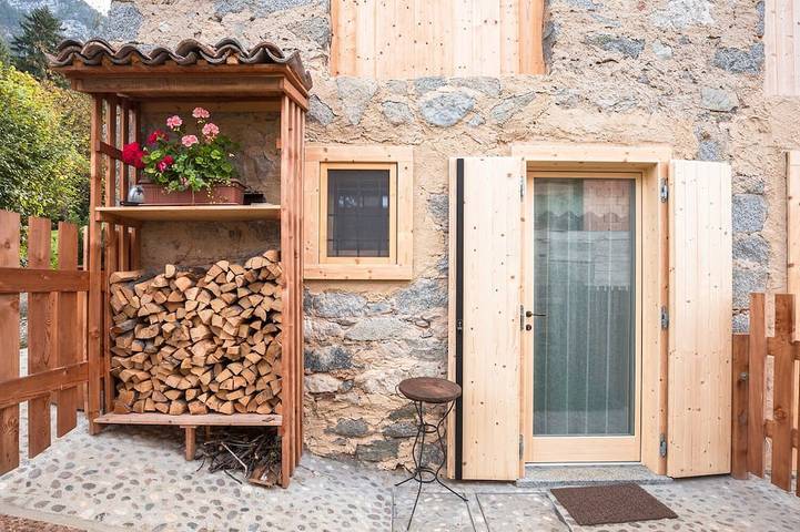 Wunderbare Hütte am Waldrand in Valle di Ledro für totale Entspannung in Molina di Ledro, Ledro