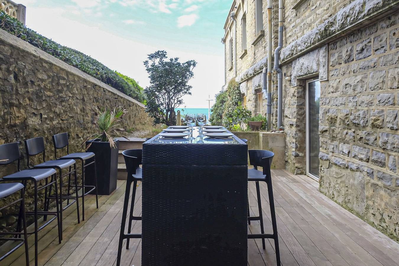 Entire apartment, Beachfront Apartment with Terrace, Biarritz in Biarritz, Bayonne region