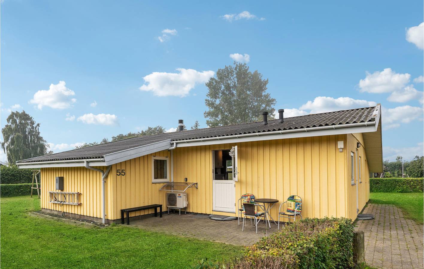 Holiday home for 7 people with terrace in Norsminde, Odder Region
