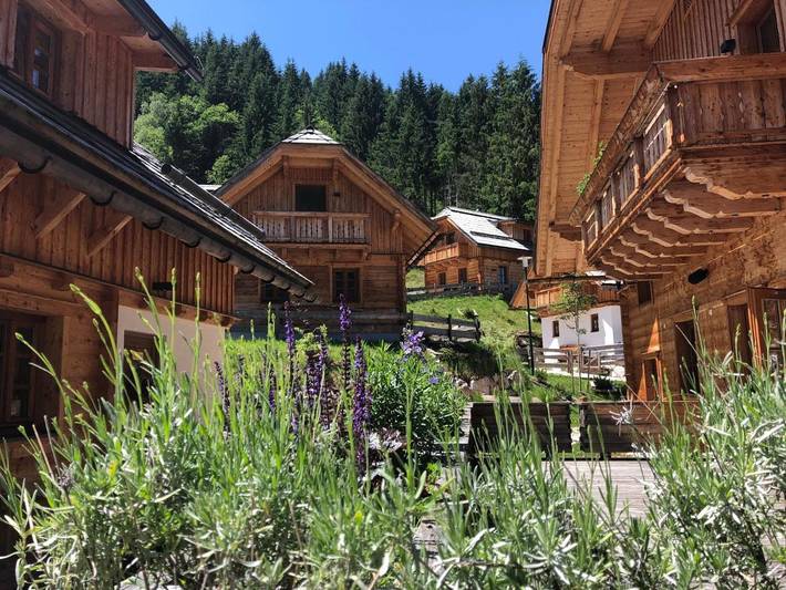 Ferienpark für 6 Personen, mit Balkon und Whirlpool sowie Terrasse und Garten in St. Georgen ob Murau