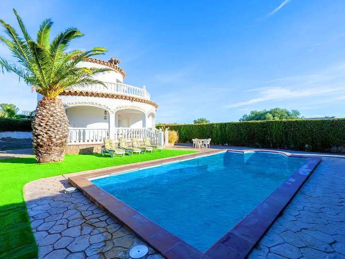 Casa rural para 12 personas, con piscina y jardín en Montroig - 2