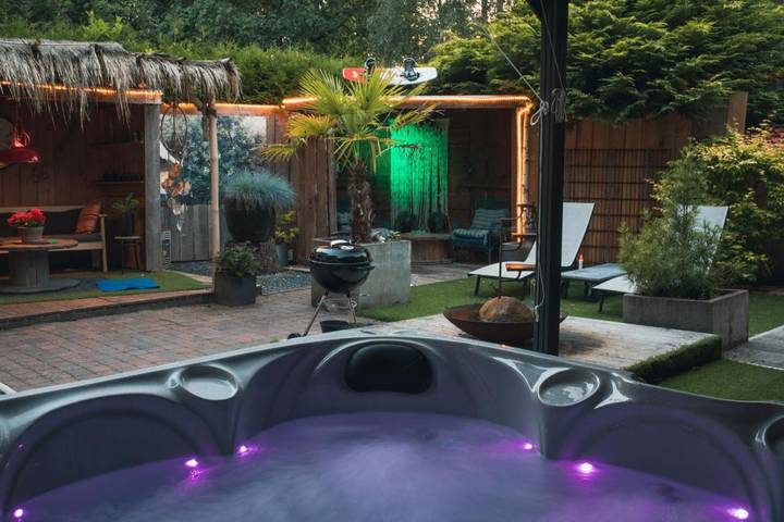 Ferienhaus für 5 Personen, mit Whirlpool und Terrasse sowie Sauna