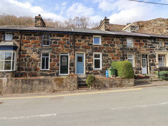 Cottage for 6 people, with garden, with pets in Beddgelert
