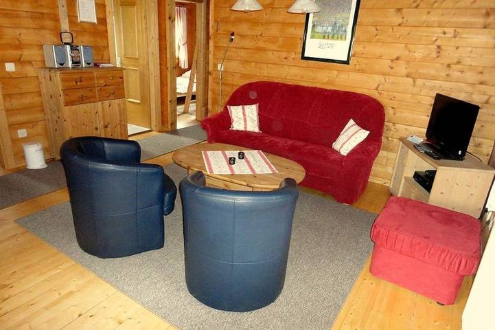 Ganze Wohnung, Ferienblockhaus 50qm für bis zu 5 Personen - voll ausgestattet in Stamsried, Ostbayern