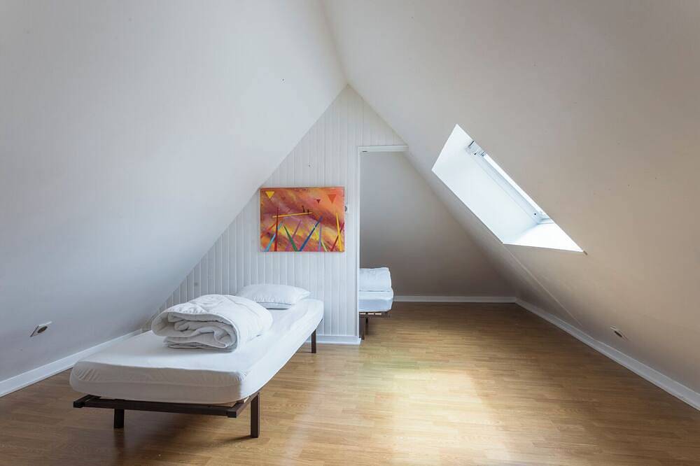 Entire apartment, T3 duplex apartment in historic center of Auray (downtown) in Auray, Côte des Mégalithes