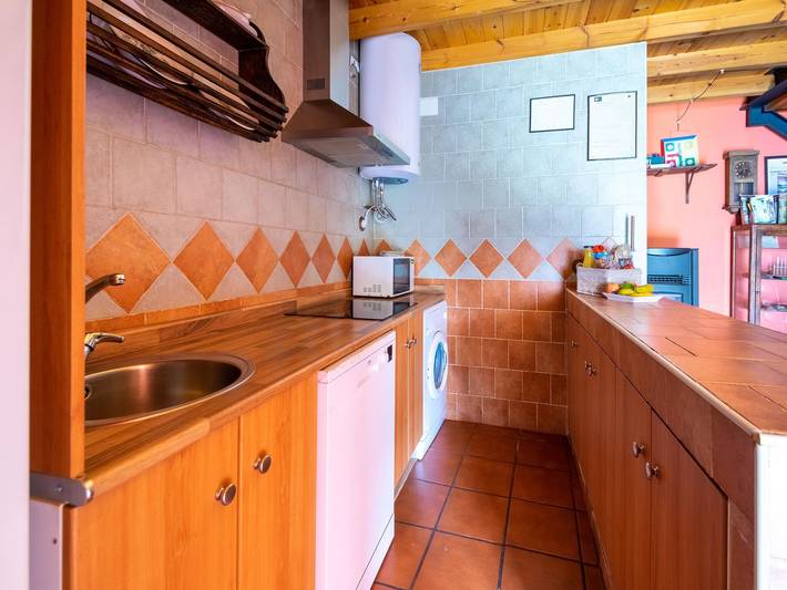 Casa rural para 4 personas, con terraza en Montaña de Luna - 4