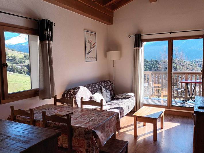 Appartement de vacances pour 6 personnes, avec Balcon ainsi que Piscine et Vue
