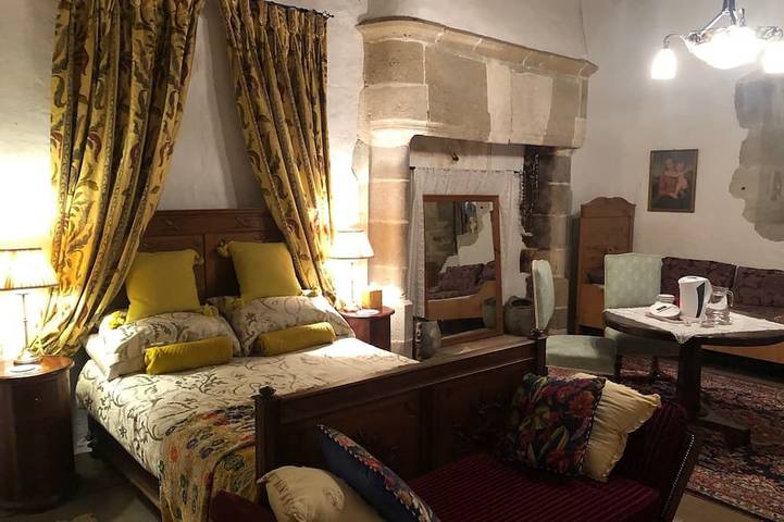 Location de vacances pour 10 personnes, avec jardin, animaux acceptés à Brigueil-le-Chantre - 2