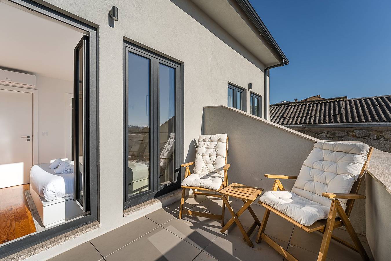 Guestready - Lovely villa with Terrace in Cedofeita, Porto