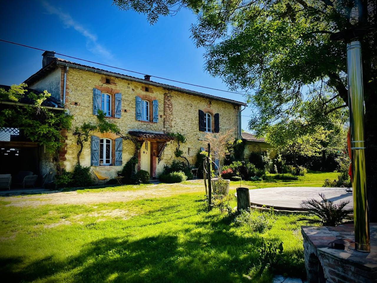 La Main du Cœur Chambre d'hôtes de charme à la campagne - Mezzanine de la Main du Coeur in Loubens-Lauragais, Lauragais