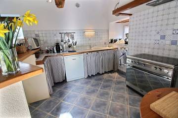 Gîte pour 5 Personnes dans Kermaria-Sulard, Région de Lannion, Photo 4
