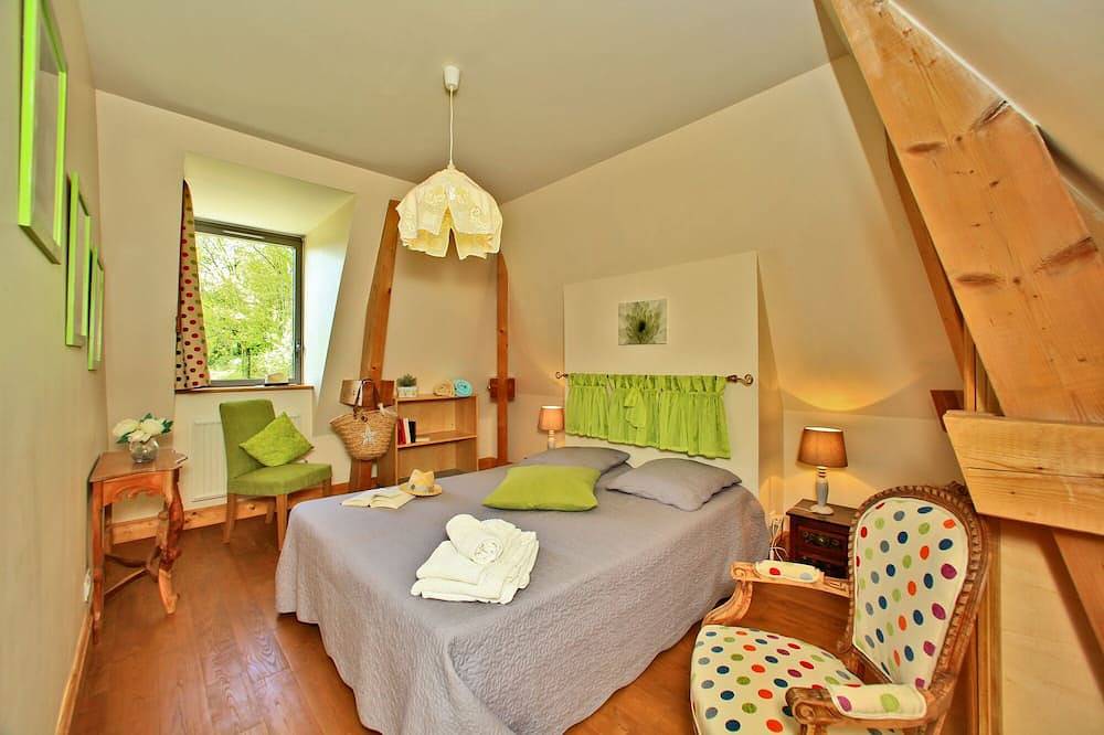House for 12 people with private heated pool near Sarlat in La Chapelle-Aubareil, Périgord Noir