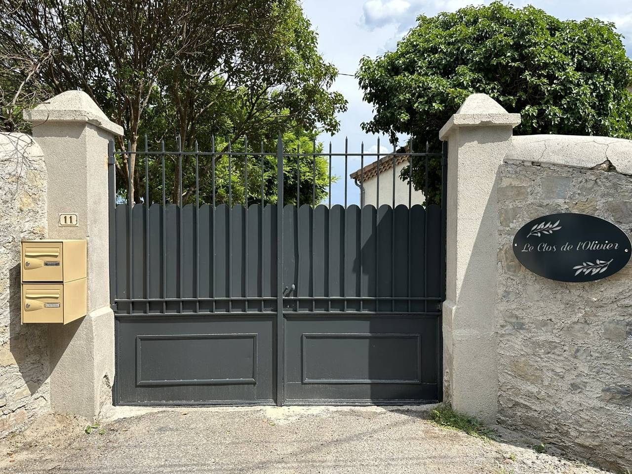 Le Clos de l’Olivier - 3 gîtes comprenant 20 couchages in Aubenas, Ardèche