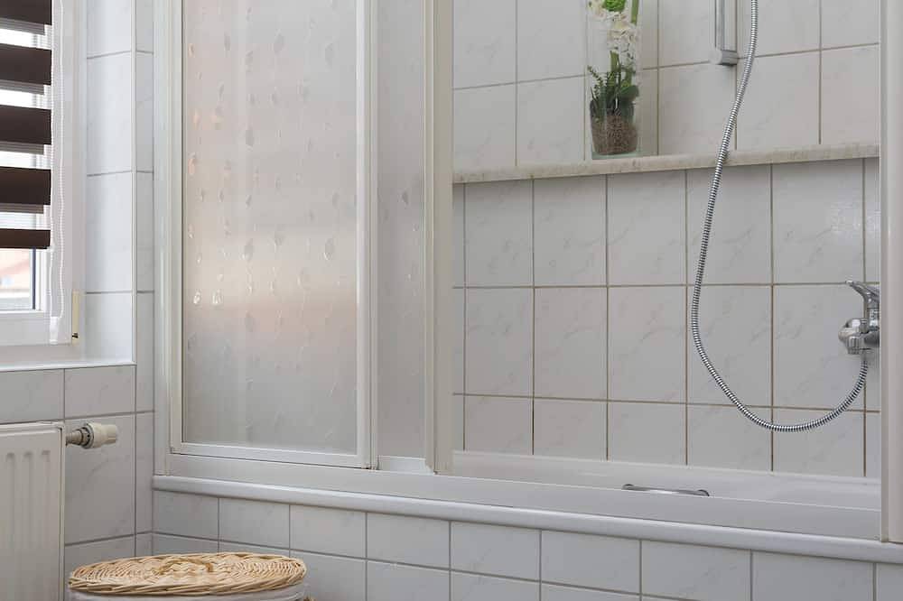 Ganze Wohnung, Ruhige 45qm Ferienwohnung direkt im Zentrum von Tabarz in Tabarz, Rennsteig