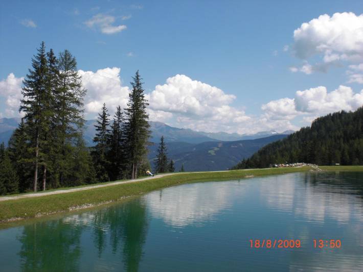 Pension für 4 Personen, mit Balkon und Seeblick sowie Ausblick im Stubaital - 2