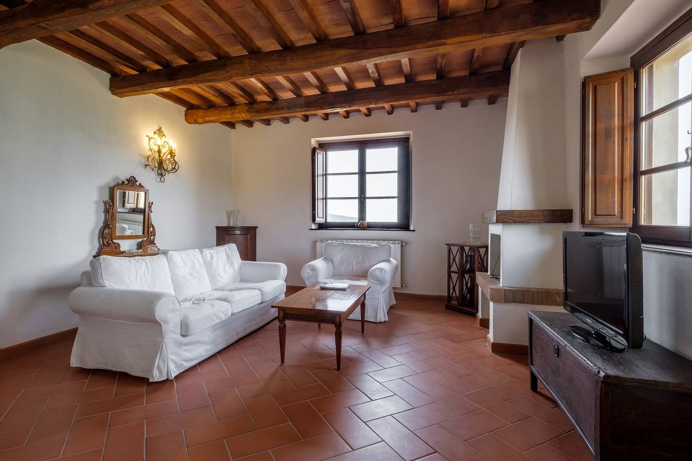 Agriturismo Melograno Poderone mit Terrasse, gemeinschaftlich genutztem Pool und Wlan in Roccalbegna, Grosseto Provinz