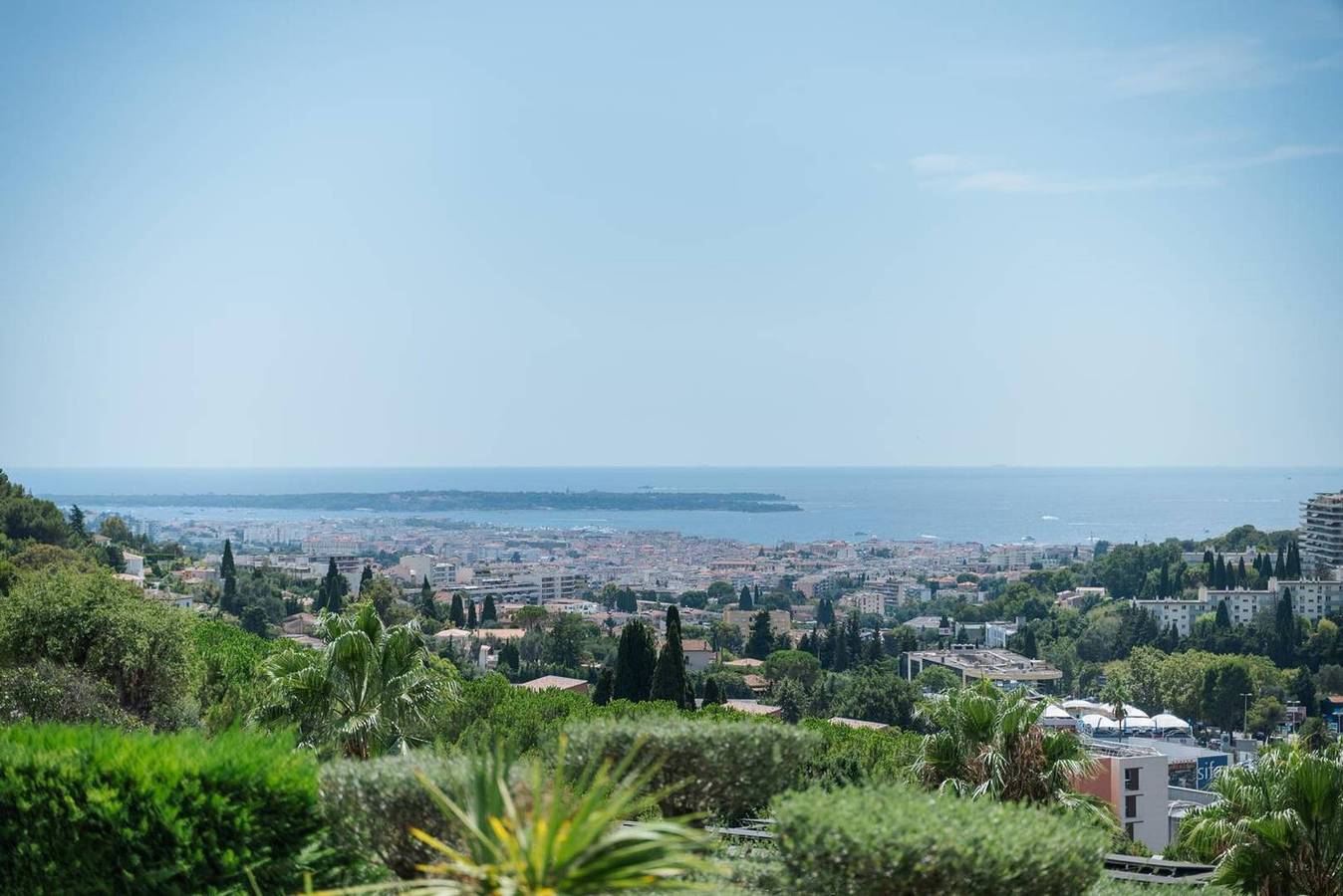 Ganze Ferienwohnung, Magnificent villa in Mougins with sea views in Mougins, Cannes und Umgebung