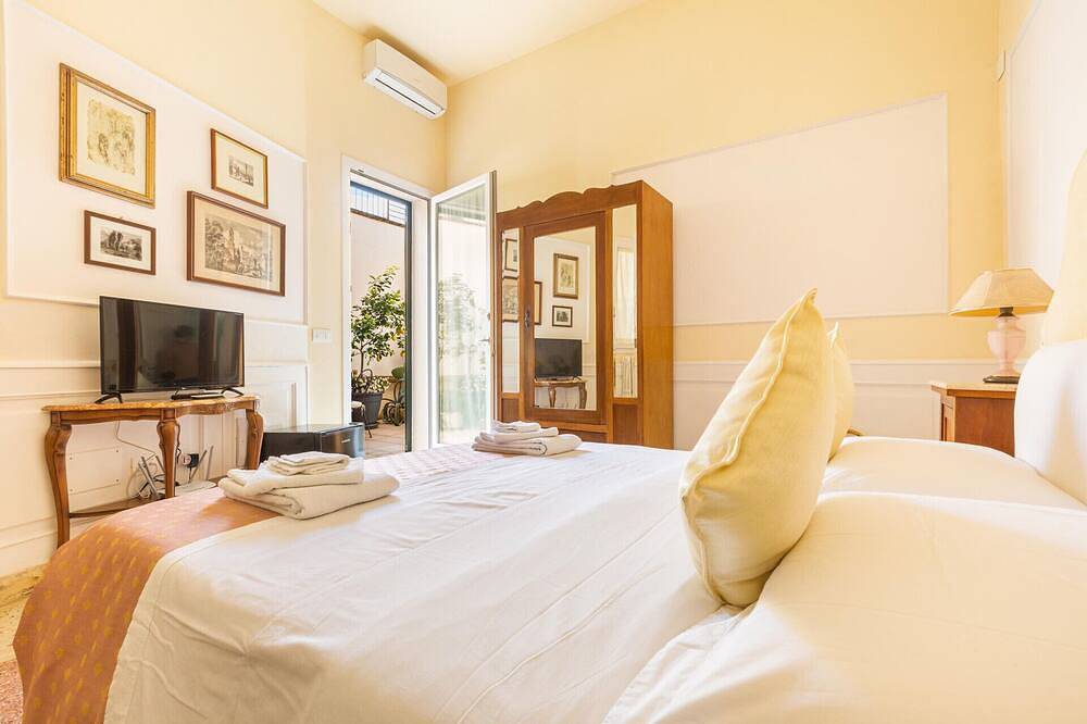 Double Room (Breakfast included) at Dimora Le Tre Muse Guesthouse in Lecce, Lecce Province