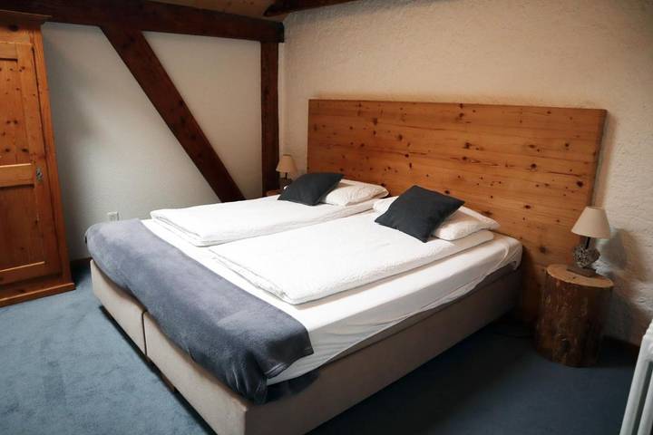Gîte pour 2 personnes, avec terrasse à Gruyères - 4