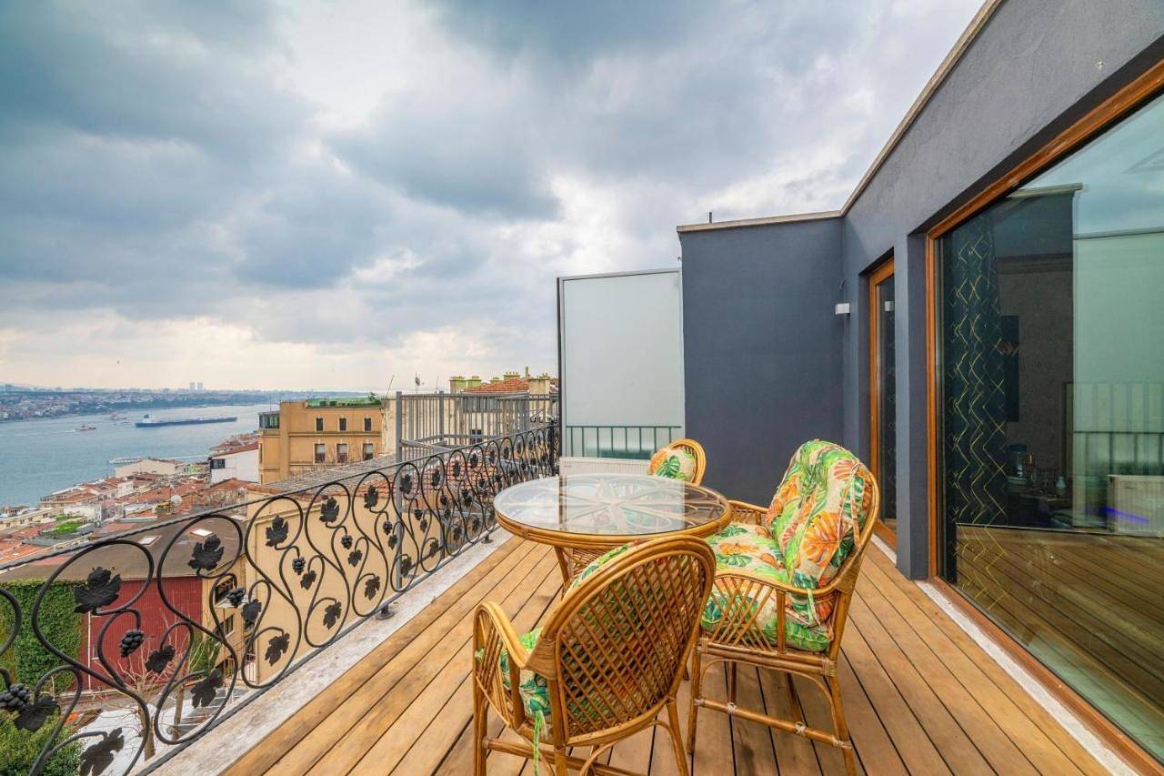 Two-Bedroom Apartment in Beyoğlu, Istanbul