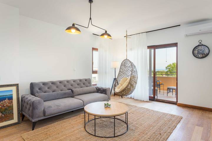 Ganze Wohnung, Cesare 3 - Modern Apartment with Shared Pool in Pula-Medulin, Ližnjan